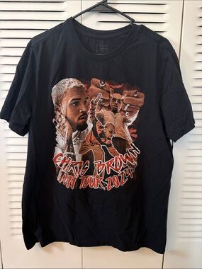 Chris Brown Tour Graphic Short-Sleeve Tee - Black